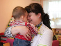 В Одессу доставили ребенка, брошенного матерью в одном из российских роддомов 