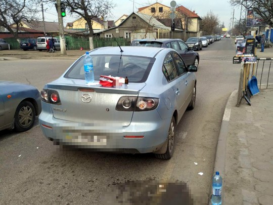В Одессе конфликт на дороге закончился поножовщиной: фото с места происшествия