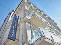 City Hotel