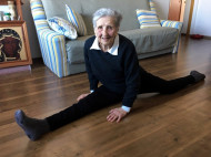 В 93 года садится на шпагат: рецепты здоровья от самой гибкой возрастной женщины Украины