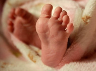 Родила и сразу зарезала младенца: в Прикарпатье осудили мать-убийцу