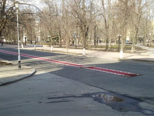 Ковровая дорожка в Луганске