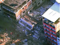 обрушение домов в Рио-де-Жанейро