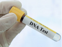 Пробирка с надписью «ДНК-тест»