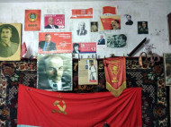 С портретами Путина и Ленина: в Одессе разоблачили антиукраинского интернет-агитатора (фото)