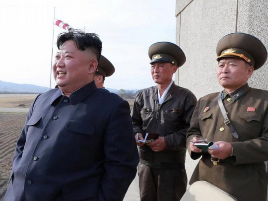 Ким Чен Ын на испытаниях оружия