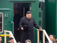 Знает про «Новичок»: в сети бурно обсуждают конфуз с караваем во время встречи Ким Чен Ына в России