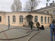 В Одессе из задымленной школы-интерната эвакуировали 166 человек (фото)