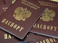 Анархия и хаос: на Западе рассказали о последствиях раздачи российских паспортов на Донбассе