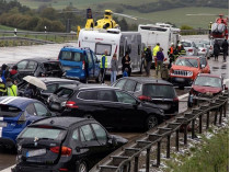 Масштабное ДТП в Германии: из-за града столкнулись более 50 авто