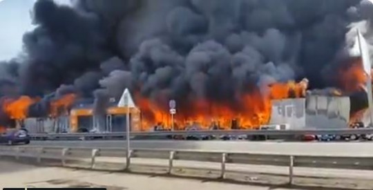 Пожар на рынке под Пятигорском