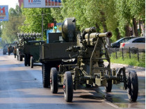 Подготовка к параду в Донецке