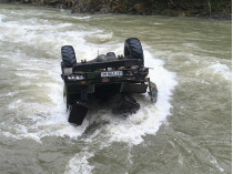Машина упала в реку в Ивано-Франковскйо области