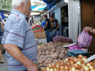 Дороже бананов: цена на лук подскочила до 40 гривен за кило