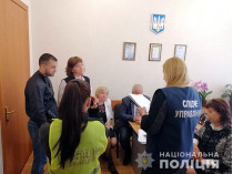 В Николаеве масштабные обыски в центрах занятости: что происходит (фото)