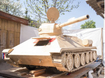 Деревянный танк Т-34