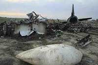 Более 20 человек чудом выжили, когда «боинг-737» рухнул и загорелся недалеко от бишкека