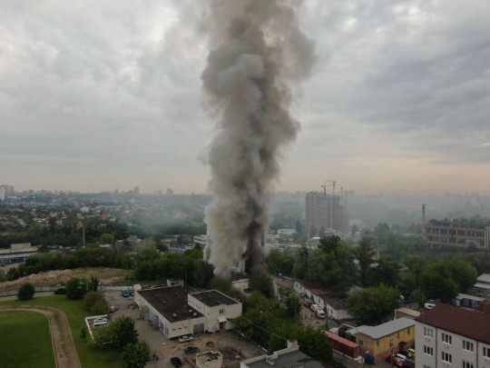 Пожар на Васильковской в Киеве