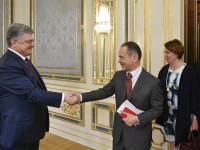 послы