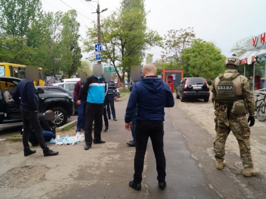 Задержаны наркодилеры, наладившие контрабанду героина из России в Украину 