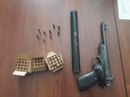 В Полтаве у торговца оружием изъяли самодельный пистолет, засветившийся в громком убийстве (фото)