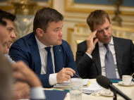 Зеленский предложил отменить "мажоритарку" и снизить проходной барьер в Раду для партий до 3%
