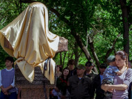В оккупированном Донецке открыли памятник ликвидированному главарю боевиков (фото)