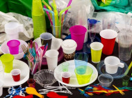 Евросоюз объявил войну пластику: что попадает под запрет 