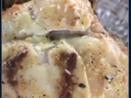 Сеть шокировало кишащее червями мясо в николаевском супермаркете (видео)