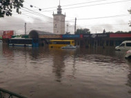 Симферополь затопило после сильного ливня (фото)