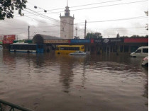 Симферополь затопило после сильного ливня (фото)