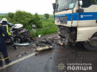 В страшной автокатастрофе на Тернопольщине погибли четыре человека: фото с места трагедии