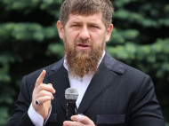 Кадыров пригрозил ломать пальцы за критику в соцсетях