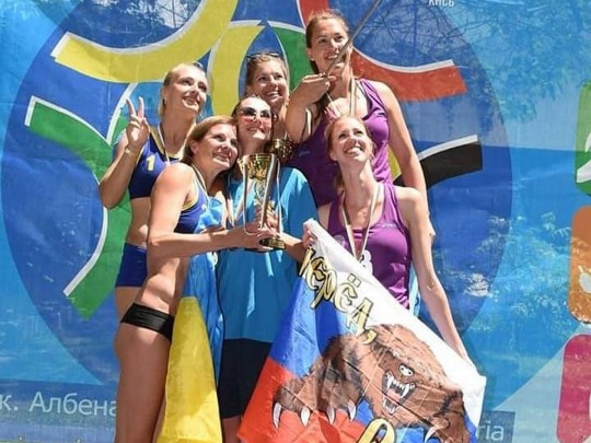 Фото волейбольных команд из Украины и России