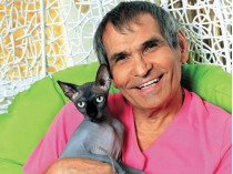 Бари Алибасов с котом-сфинксом