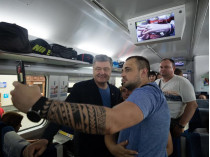 Петр Порошенко в поезде
