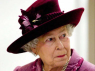 Королева Елизавета II «в ужасе» сбежала из дворца: названа причина