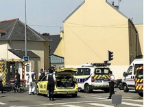 Полиция возле мечети в Бресте