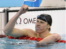24-летний пловец из харькова максим веракса завоевал в пекине третье «золото» и установил три мировых рекорда