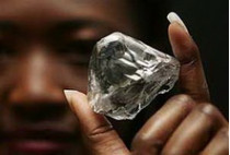В африканской стране лесото найден гигантский алмаз весом 478 карат