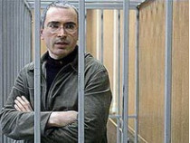 Михаил ходорковский угодил в карцер за интервью писателю борису акунину