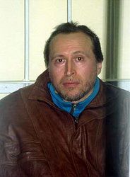 Суд чернигова приговорил к трем годам лишения свободы инвалида-колясочника, в июле этого года взявшего в заложники судью и ранившего из пистолета милиционера