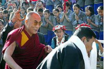 Далай-лама заявил, что снимает с себя обязанности духовного лидера тибета