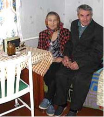 «соседка рассказала, что мой муж&nbsp;— среднего роста, худенький, аккуратный и очень красивый, когда побритый»,&nbsp;— говорит полностью ослепшая 68-летняя анна качинская
