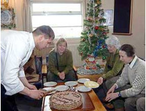 На украинской станции в антарктиде английская принцесса анна отведала торт «академик вернадский», а от спиртного наотрез отказалась