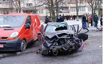 В столкновении четырех иномарок на столичной улице курчатова погибла&#133; Женщина-пешеход, переходившая улицу с детской коляской