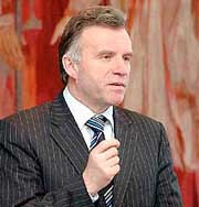 Завтра на прямой линии «фактов» побывает министр образования и науки станислав николаенко