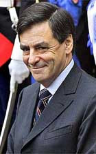 Правительство франции возглавил 53-летний франсуа фийон, который был политическим советником николя саркози