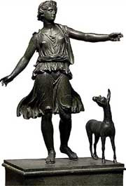 Бронзовая скульптура «артемида и олень», созданная около двух тысяч лет назад, пошла с молотка за рекордную сумму в 28,6 миллиона долларов