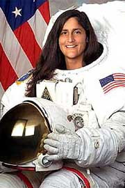 Американка сунита уильямс побила «женский» рекорд пребывания на орбите, проведя на международной космической станции 194 дня